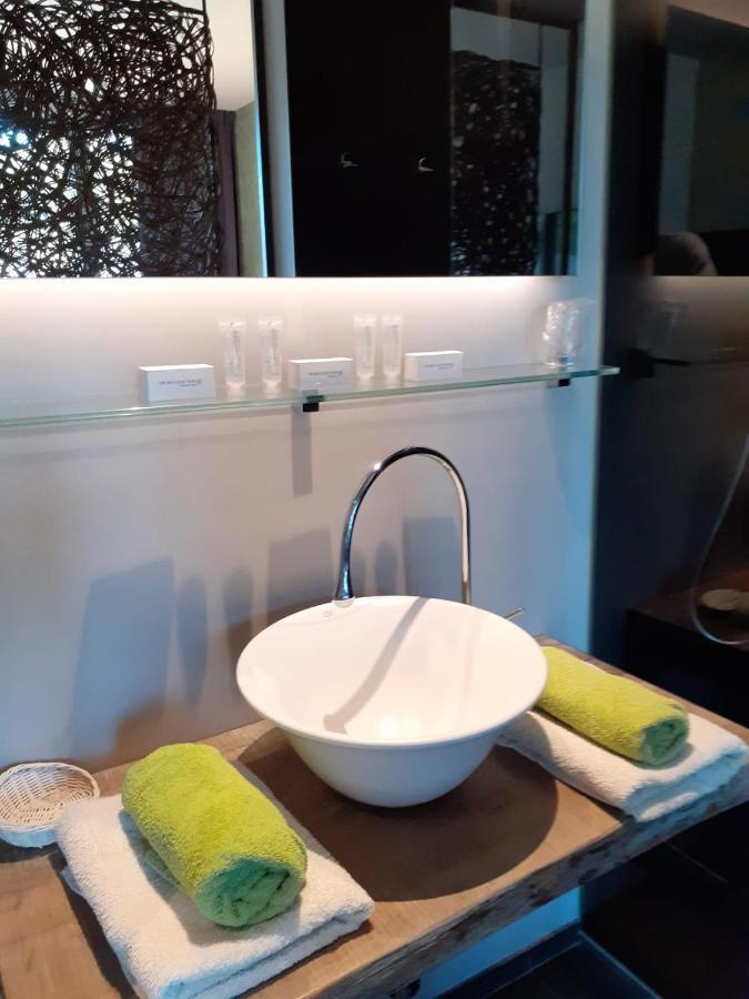 Hotel Wellness Eau De Roche Durbuy Bagian luar foto