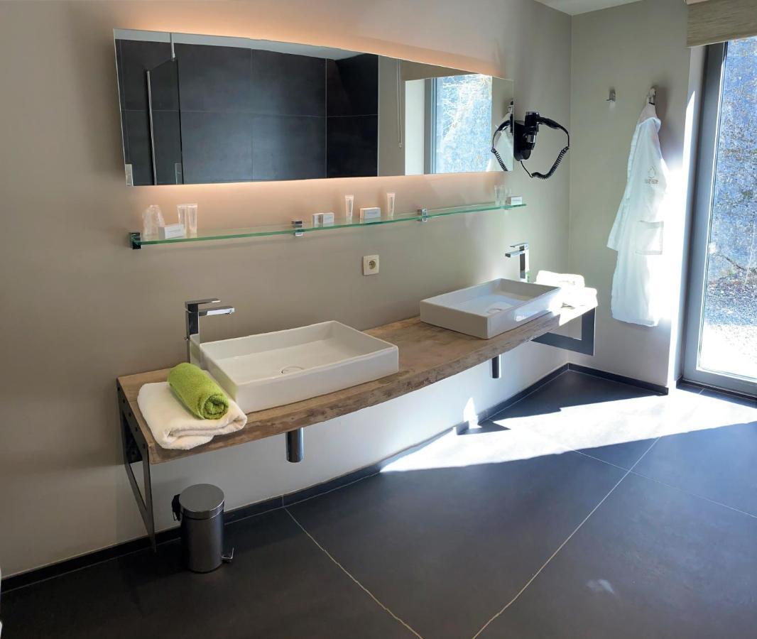 Hotel Wellness Eau De Roche Durbuy Bagian luar foto