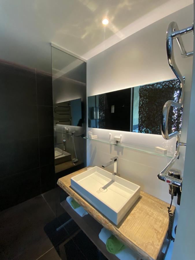 Hotel Wellness Eau De Roche Durbuy Bagian luar foto